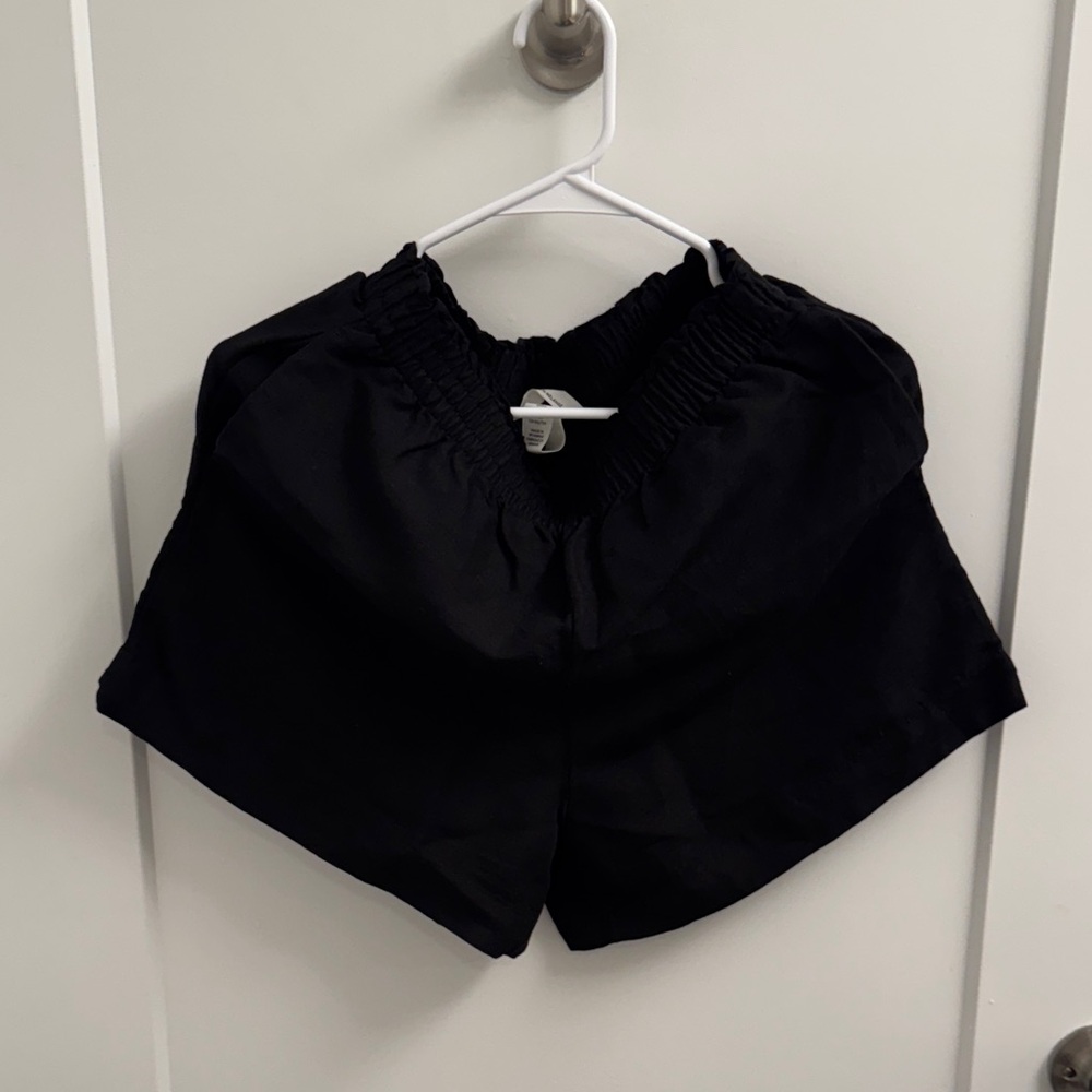 H&M linen blend black shorts size Small